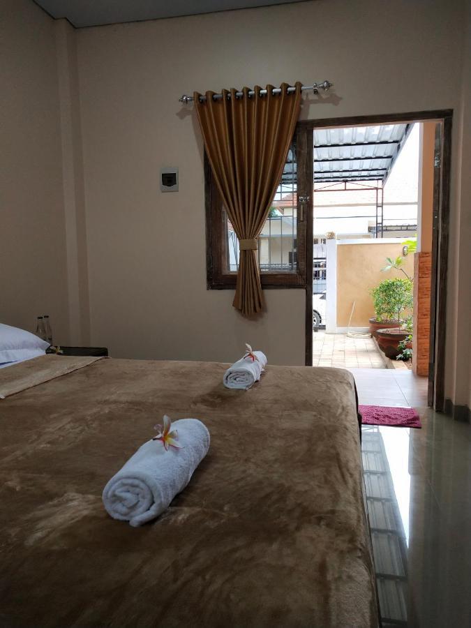 Lidah Lokal Guest House Singaraja ภายนอก รูปภาพ
